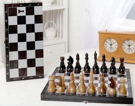 Шахматы гроссмейстерские деревянные с черной